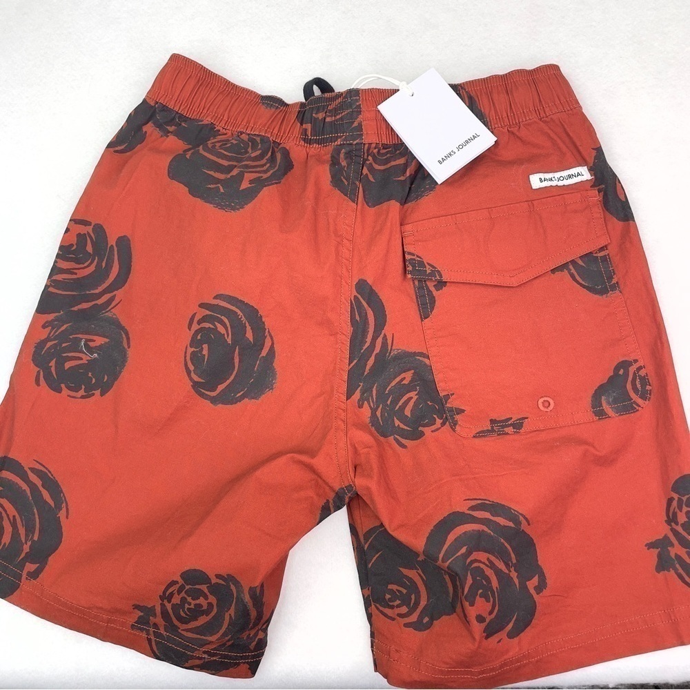 NWT Banks Journal Men’s Roses Swim  Boardshort! Size XS